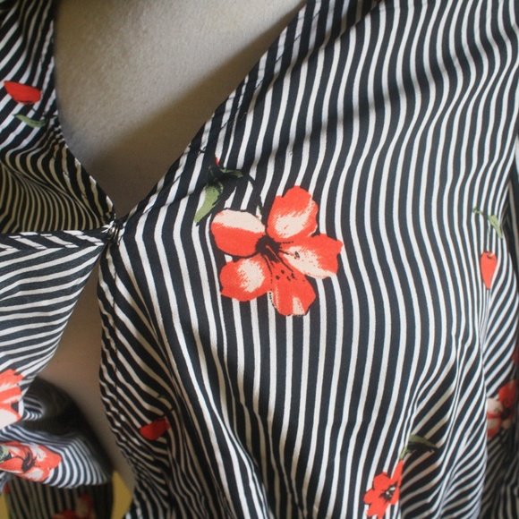 Beautiful Retro Wrap Shirt - Picture 4 of 7